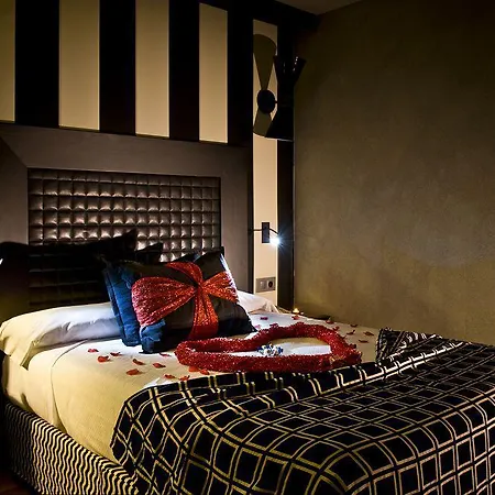 Salles Aeroport De Girona Hotel 4*