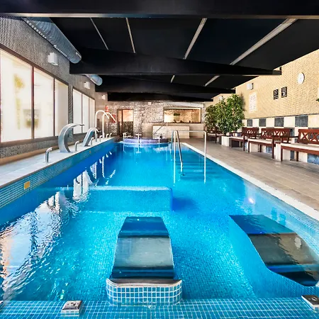 Salles Aeroport De Girona 4*