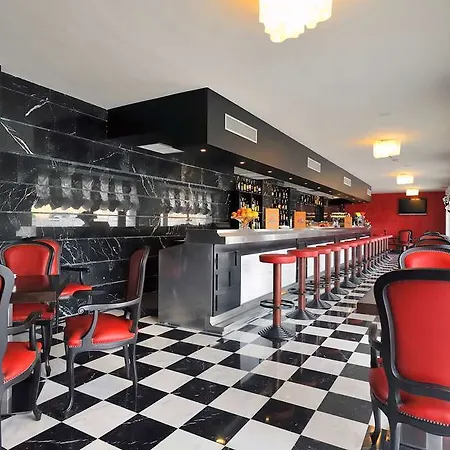 Hotel Salles Aeroport De Girona