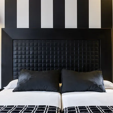 Salles Aeroport De Girona 4*